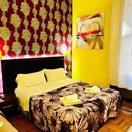 Holiday Rome Guesthouse ภายนอก รูปภาพ