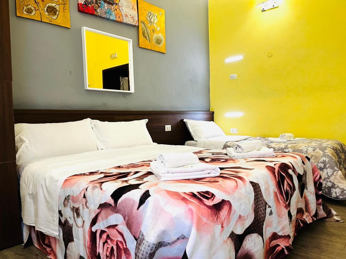 Holiday Rome Guesthouse ภายนอก รูปภาพ