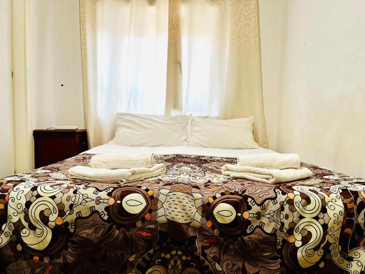 Holiday Rome Guesthouse ภายนอก รูปภาพ