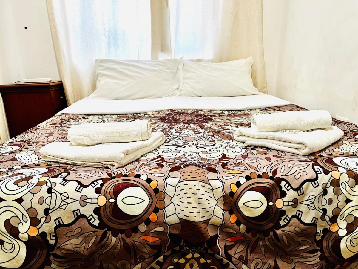 Holiday Rome Guesthouse ภายนอก รูปภาพ