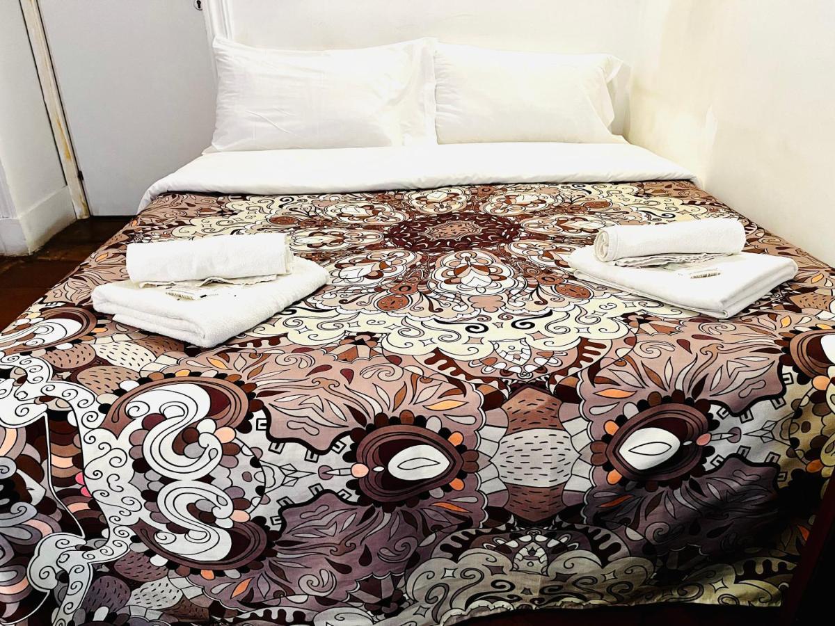 Holiday Rome Guesthouse ภายนอก รูปภาพ