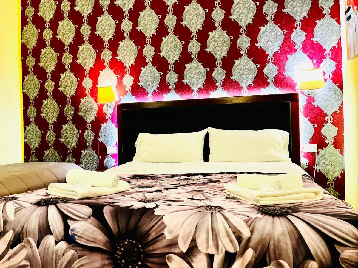 Holiday Rome Guesthouse ภายนอก รูปภาพ