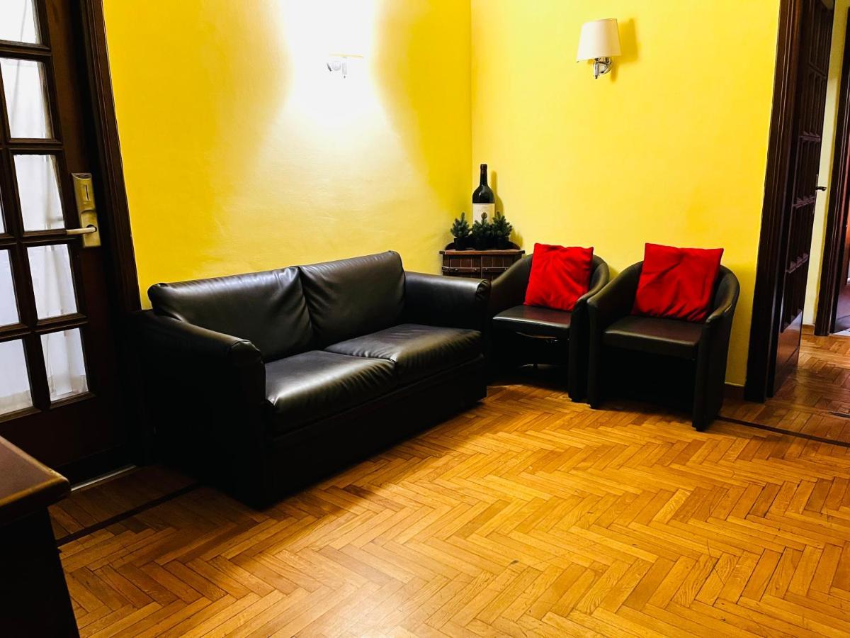 Holiday Rome Guesthouse ภายนอก รูปภาพ