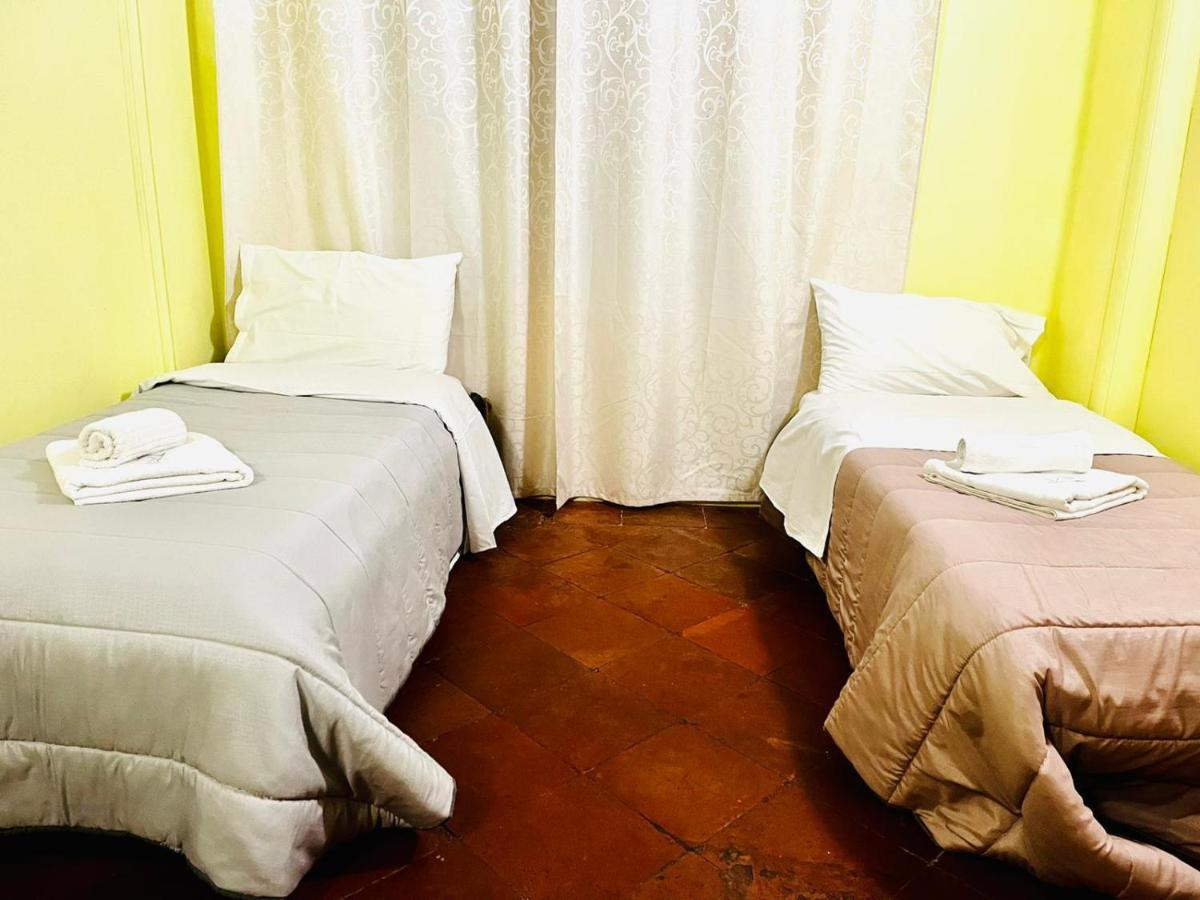 Holiday Rome Guesthouse ภายนอก รูปภาพ