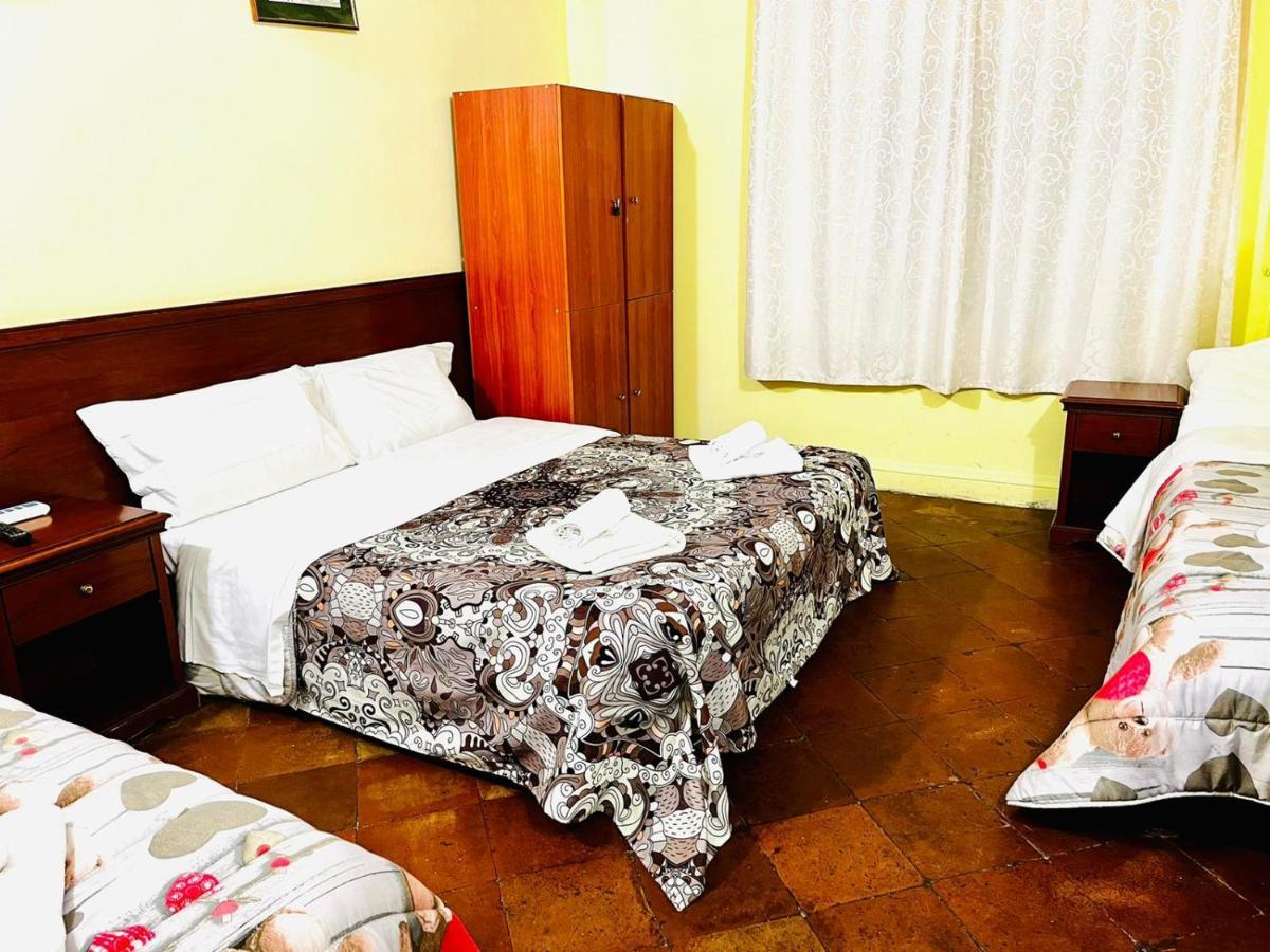 Holiday Rome Guesthouse ภายนอก รูปภาพ
